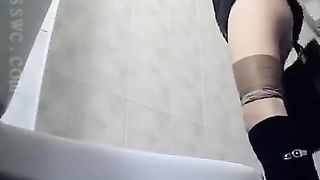 Blonde italian babe caught shitting