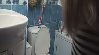 sailor girl pooping on the loo