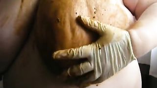 bbw scat granny rubbing poop on herself