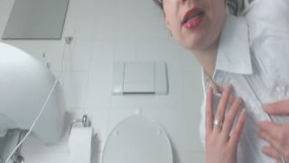 hot teachter pooping infront of her camera