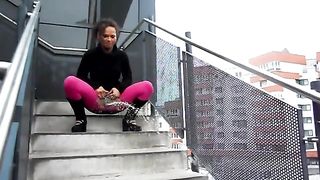 strong pissing jet from the stairs power piss