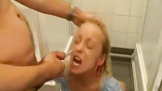 Girl fucked and pissed at the toilet