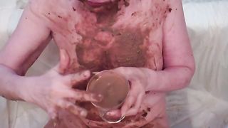 mature scat drinking her own poop and piss