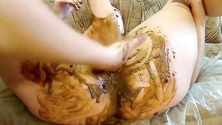 lesbian scat fisting with shit everywhere