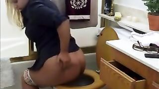 Farting and diarheea