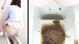 Spying on a rich milf pooping