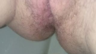 Hairy babe pooping