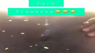 Ebony babe shitting on webcam