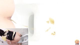 Geisha uses a public bathroom