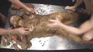 Extreme messy threesome