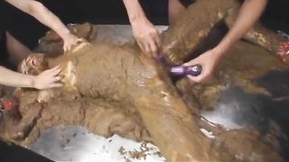 Extreme messy threesome