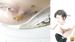 Petite japanese with hardcore diarrhea