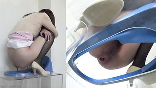 Lots of shit from japanese teen