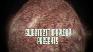 Smearing shit on her bubble butt