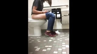 Hot brazilian teen shitting