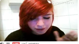 Redhead babe can't stand the smell of her own shit