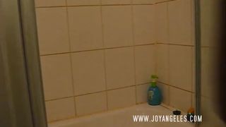 Ebony girl shits in bathtub