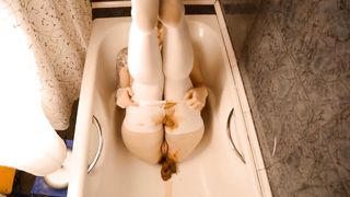College girl masturbates with poop