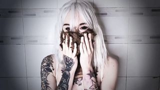 Russian teen smears brown shit on face