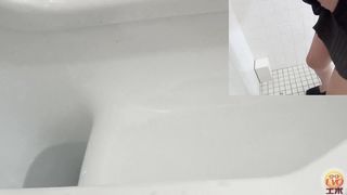 Real mess in public bathroom from sexy teen