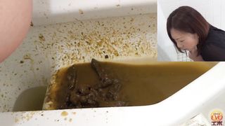 Real mess in public bathroom from sexy teen