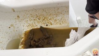Real mess in public bathroom from sexy teen