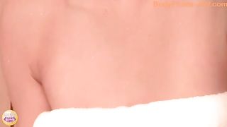 Asian teen shitting after sauna