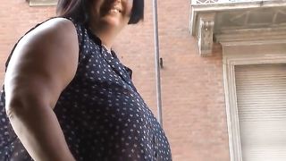 Chubby babe shitting on balcony