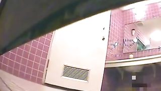 Spied on a girl with diarrhea in the toilet