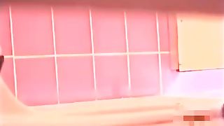 Spied on a girl with diarrhea in the toilet