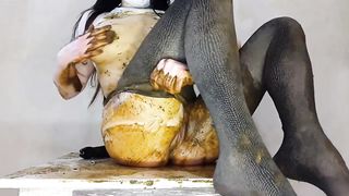 Beautiful college girl smears a lot of shit