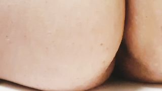 BBW babe shits on toilet seat