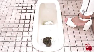 Huge log from a sexy ass