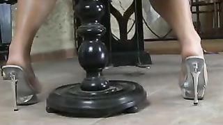 Superb Seductive long haired Bitch Shitting out of her Thick Arse.