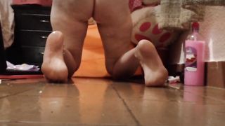 Latina squirting and peeing