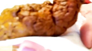 She's shitting when farting