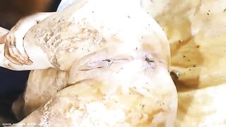 Amateur couple have fun in unique way