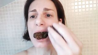 She likes smearing shit on face