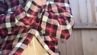 Turning milk into chocolate milk