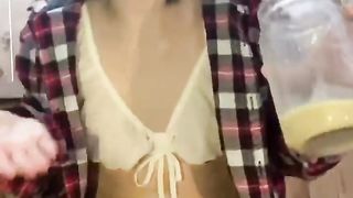 Turning milk into chocolate milk