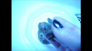 Hot milf shit and piss in the bathtub