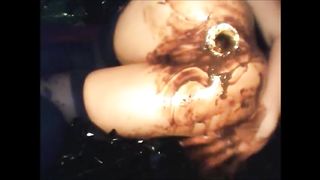 Hot milf shitting diarrhea and toying her asshole