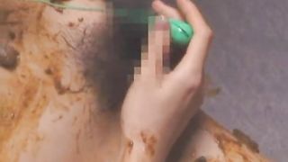 Ai Okamoto smearing and masturbating solo