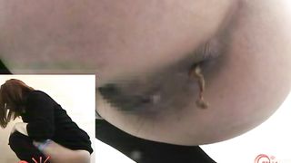 Fat booty Asian girl caught pooping