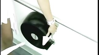 Amateur brunette hot chick loves pooping