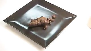 Mature hot babe Koedee6 poops in the kitchen