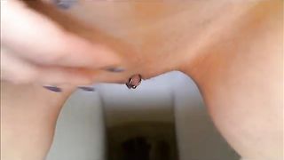 Slutty big ass lady pooping heavily