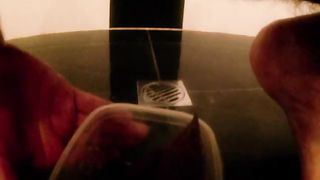 Pooping in the food container