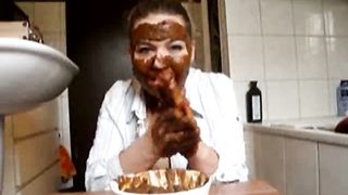 Sexy MILF eating her fresh chocolate poop