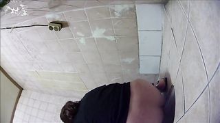 Amateur lady caught taking shit in the toilet